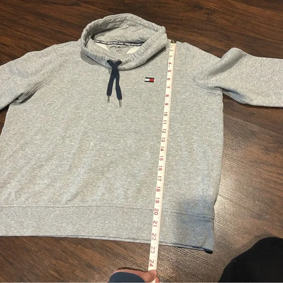 [Tommy Hilfiger Sport] Funnel Sweatshirt - Picture 4 of 8